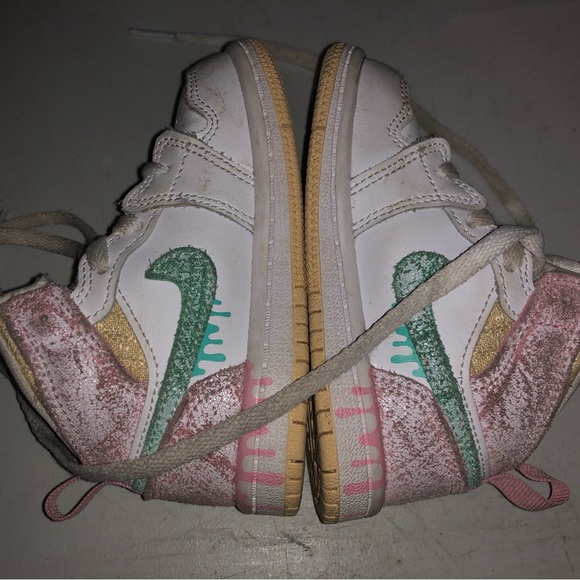 USED 6C Nike Shoes (DD1668-100) - Picture 7 of 8